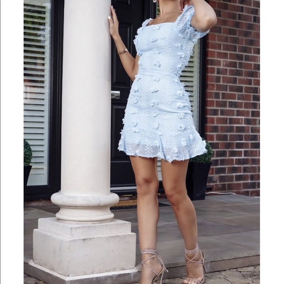 Short Sleeve Frill Hem Mini Dress size 2 - Picture 3 of 4